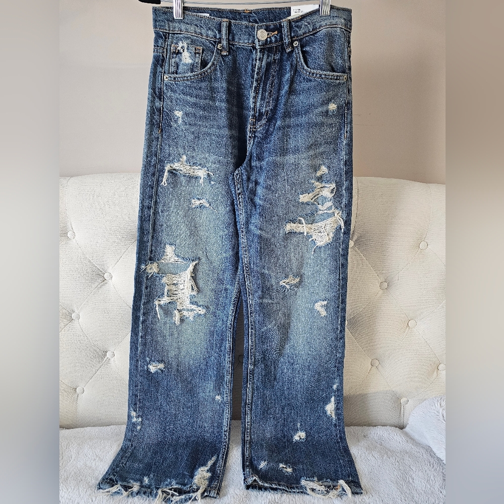 NWT Zara Sz 2 Relaxed Distressed Jean